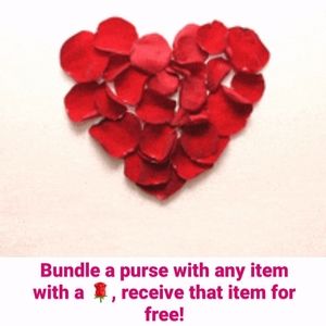 Free item purse bundle 🌹!!